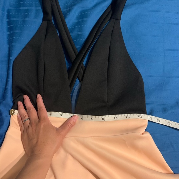 Never worn, low v-neck super cute dress - Picture 6 of 6